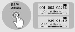 P Ìklad: StisknutÌm tlaëìtka ESP/Album bïhem p ehr v nì prvnìho alba p eskoëìte na zaë tek prvnì skladby druhèho alba. ï Tento p ehr vaë je vybaven grafick m LCD displejem, kter podporuje angliëtinu.