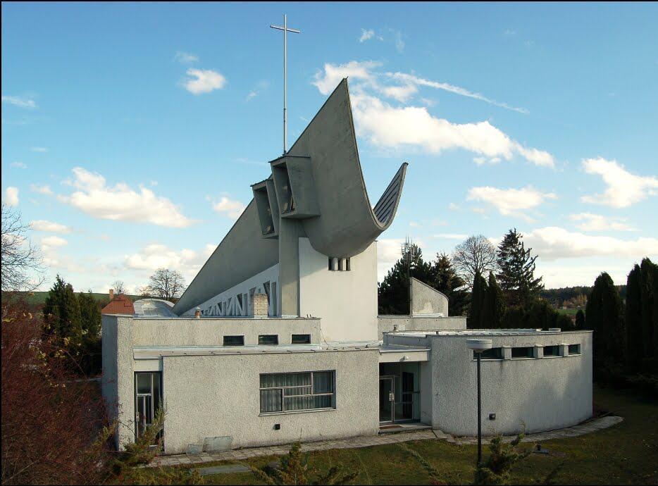 . Ojedinělé stavby moderny