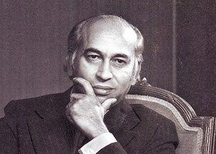Pod vlivem DžI nová ústava 1973 islám státním náboženstvím, prezident a premiér musí být muslimy 1974 další proti-ahmadíjské hnutí Bhuttova