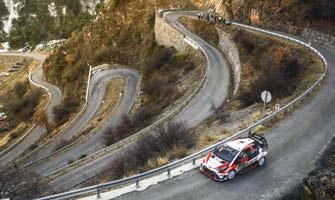 TOYOTA YARIS WRC MOTOR: přeplňovaný čtyřválec s přímým vstřikováním paliva OBSAH: 1600 CCM VÝKON: 380 koní KROUTICÍ MOMENT: 425 Nm