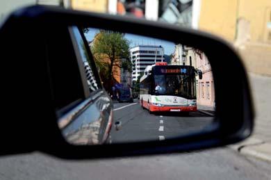 Celkem 14 paparazziů od června do září fotilo naše vozy, sešlo se přes 500 fotografi í a ve fi nále byly vybrány ty, které dle náhledu