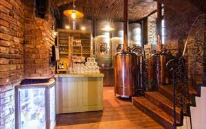 Breweries & Brewpubs 13 U Dobřenských Brewery U Dobřenských 3, Prgue 1 Old Town Mon Sun 2pm midnight +420 222 222 141 3 The resturnt brewery in the Old Town is typicl in its speciliztion, tht of