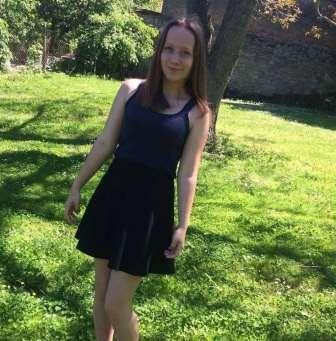 1. Jméno a příjmení: Pavla Peterková 2. Přezdívka: Pettyna 3. Oblíbená záliba: chození s holkami ven 5. Kam jdeme na školu: SZŠ Tábor 6. Oblíbený učitel: Ilona Jelínková 7.