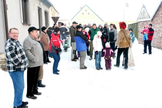 Zdobení vánočního stromu a Mikulášská nadílka, Dráchov 04.12.2010 O B E C D R Á C H O V Zápis č.