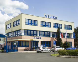 Do roku 2005 se specializuje pouze na výrobu plastových oken. 2005 SULKO 