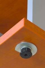 skříně skrytá výšková rektifikace umožňuje doladění výšky v rozsahu 20 mm světlost polic optimalizována pro použití šanonů systém korpusů umožňuje umístit dveře v
