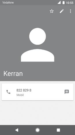 Hovor zahájíte stisknutím telefonního čísla. Chcete-li odeslat zprávu, dotkněte se ikony Používání aplikace Quick Contact pro Android vpravo od čísla.