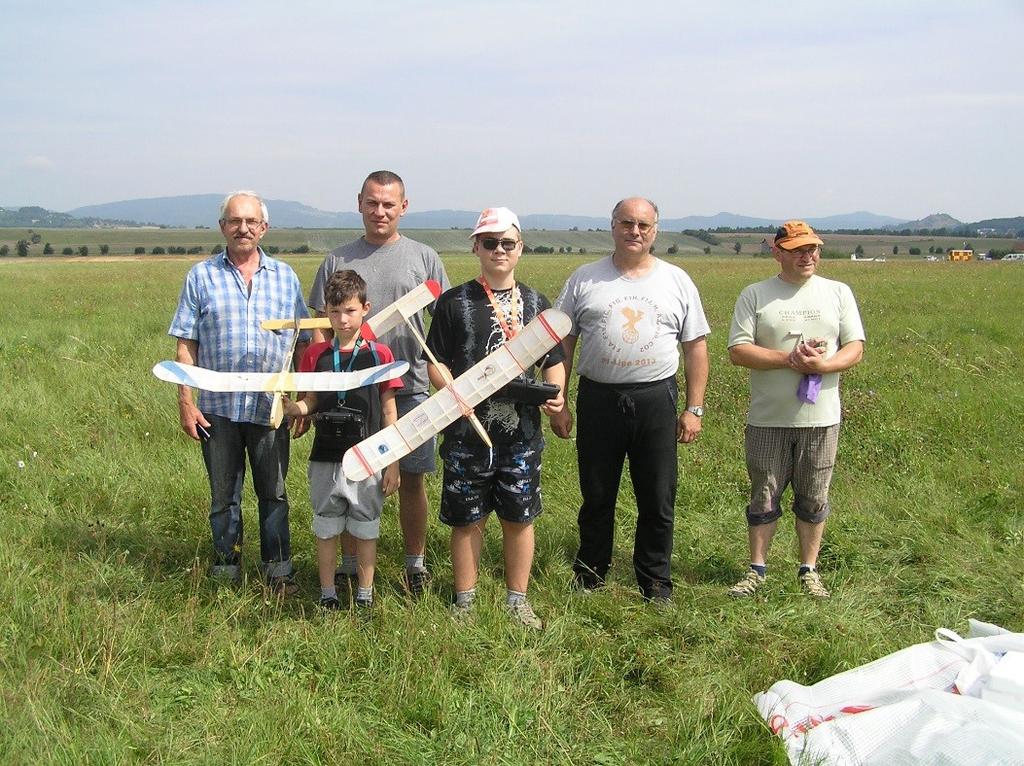 Vítěz Prázdninové VOSY Karel Klacek Druhou naši Vosu jsme záměrně nestavěli najednou.