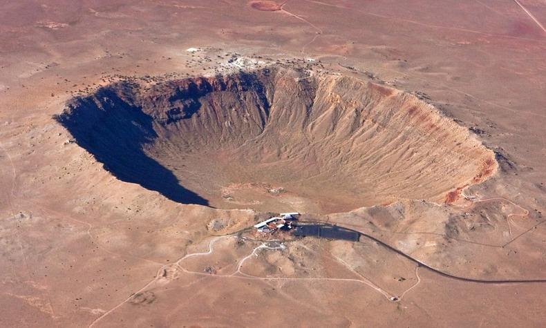 Oblasti výskumu Nebeská mechanika astrodynamika zákonitosti pohybu telies gravitačné aj negravitačné sily výtrysk