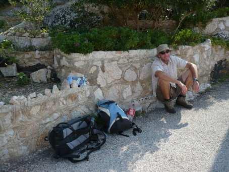 pochod uspořádáme v Provence. Calanques jsou útesy, které lemují mořské pobřeží mezi Marseille a Cassis.