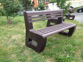 Lavičky a stoly L-bench 02 a masívna lavička 145 d x 87 v x 57 š,