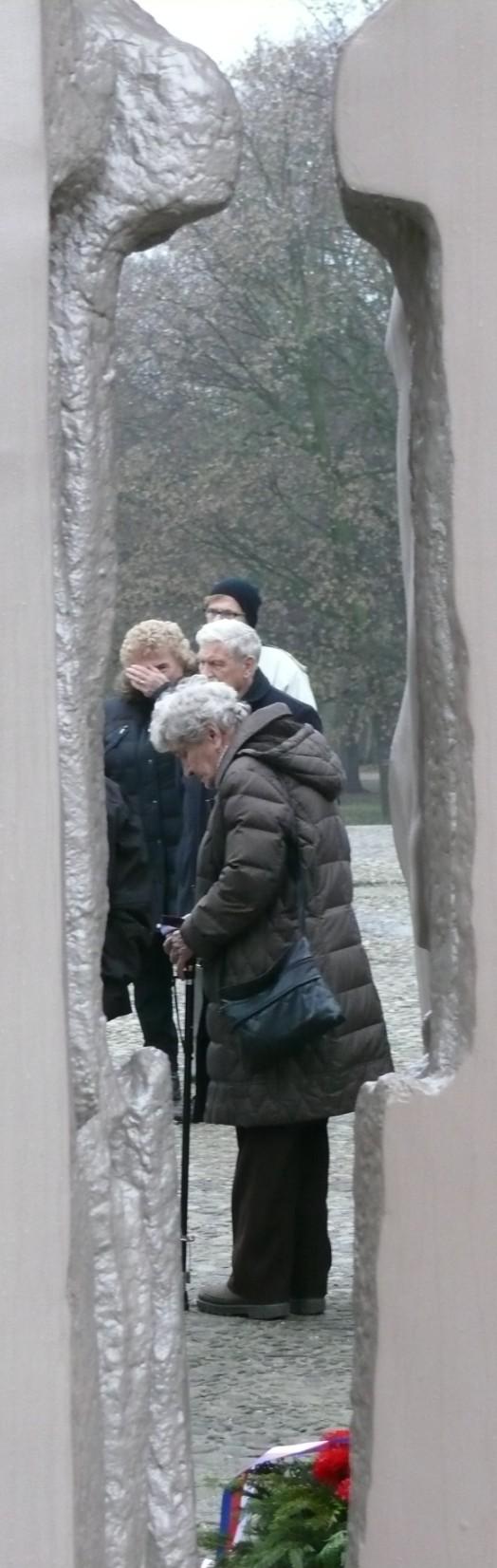 V Puszczykowě si účastníci zájezdu prohlédli budovu bývalého německého župního dětského domova, kde se dnes nachází klášter.