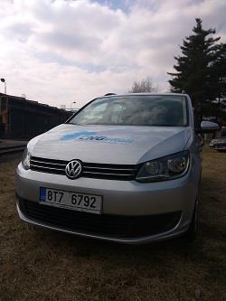 osobní automobil, kombi rok první registrace 2013 132 555 km objem motoru 1 390 ccm 110 kw platnost STK 07/2017 stříbrná metalíza výbava manuální klimatizace,4 x el. okna + el.