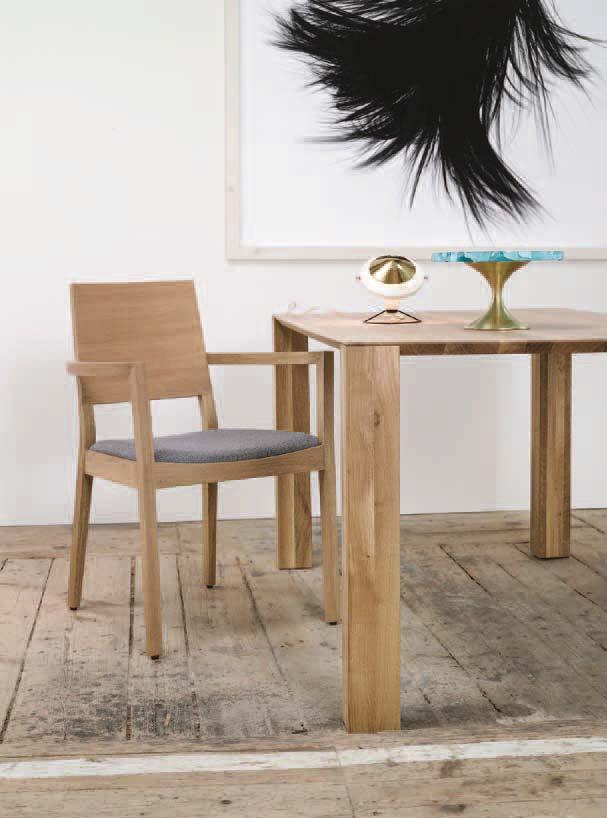 This barstool supplements the Lyon set. It has clean line with a slightly bent seat detail.