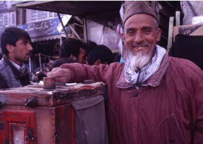 Film získal řadu ocenění na festivalech dokumentárních filmů v Egyptě a v arabském světě. Murmures des palmiers Scénario et réalisation Shereen Ghieth (Egypte, 2006, 20 min).