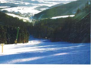 aktivní dovolená lyžařská střediska Miroslav Lipová-lázně Areál tvoří několik sjezdových tratí střední obtížnosti o celkové délce přes 3 km. Vhodné jak pro začátečníky, tak pro pokročilé lyžaře.