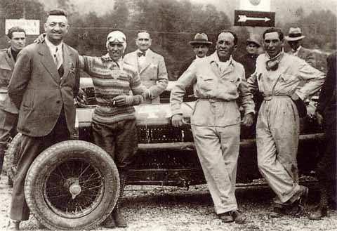 Coppa Donington che vinse nel 1938. Oltre alle tante fotografie in piccolo e grande formato saranno a disposizione del pubblico anche diversi filmati d epoca.