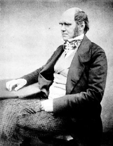 CHARLES DARWIN (1809 1882) 1832-1836: studijní cesta kolem světa (Patagonie, Galapágy)/ Voyage around the world (Patagonia, Galapágos Islands) Teorie o proměnlivosti druhů a teorie přírodního výběru