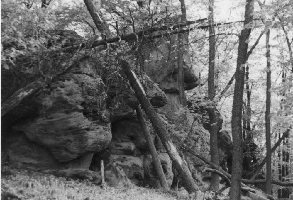 Photo 3: The summit frost-riven cliff (tor) in Mt.