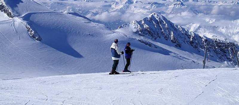 der Wintertourismusumfasst primär den Wintersport diegrößten Wintersportgebiete liegen in Tirol und Vorarlberg z. B.