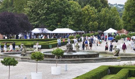 VIE DE LA CHAMBRE ZE ŽIVOTA KOMORY PÉTANQUE TOUR PRAHA Le plus grand tournoi amateur de pétanque en République tchèque s est tenu pour la 14 e fois dans les jardins du Château de Troja à Prague.
