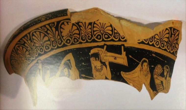 Berlin, Pergamon Museum. Obr. 73 Odysseus v souboji se ženichy.
