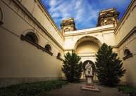 Abendweinverkostung auf der Schlossterrasse, Besichtigung des Schlosskellers mit dem Riesenfass, Geschichte und Gegenwart der lokalen Weine. Reservierung im Voraus erforderlich On Tuesdays at 7 p.m. and 9 p.