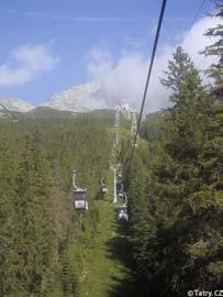 Priečne sedlo Lanovka na Skalnaté pleso Volbu poslední trasy provázely dohady, semtam nějaké nesouhlasné mručení - tak kampa dneska? Počasí standartní, na žádná panorámata to opět nevypadá.