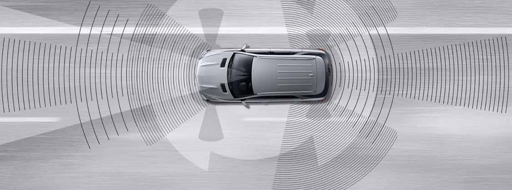 44 Inteligentné jazdenie Mercedes-Benz Stereokamera, radar s krátkym a dlhým dosahom a senzorika bezprostredného okolia vozidla tvoria základ mnohých bezpečnostných a asistenčných systémov v GLE a v