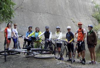 Nous tenons à remercier la société Dacasport pour le soutien de cette activité sportive destiné aux sociétés membres de la CCFT et pour les cadeaux pour les cyclistes, qui, de retour dans le magasin,