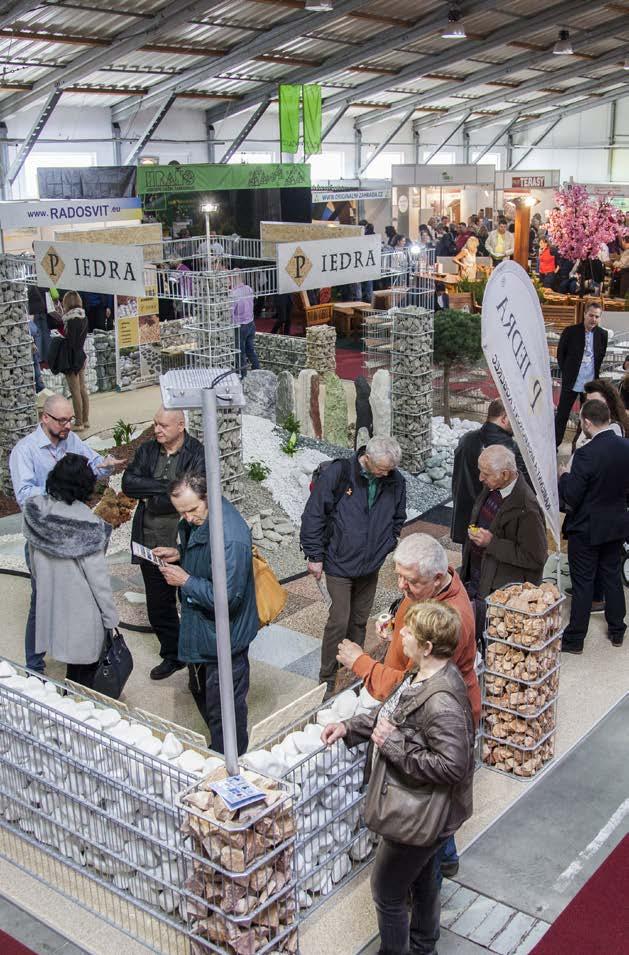 Number of exhibitors: 165 / Net exhibition area: 4 450 m 2 The FOR GARDEN Trade Fair was visited by a record-breaking number of 35,384 visitors this year.