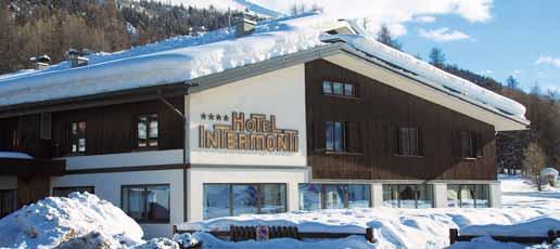 Alta Valtellina 5 ano HOTEL INTERMONTI C 121 250 m upřesnění: komplex je tvořen centrální budovou a 4 dalšími bloky, které jsou navzájem propojené poloha: Livigno, centrum - 1,5 km, skiareál Livigno