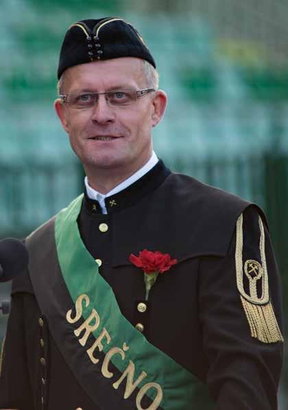 (foto: Jure Kodrun) Rudarska tradicija je v naši dolini še zelo živa, kar nedvomno dokazujejo tudi številni uniformirani