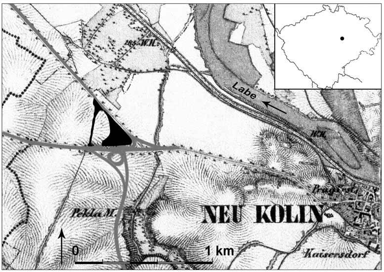 Obr. 1. Kolín, okr. Kolín. Levobřeží Labe s vyznačenou trasou části obchvatu města. Plochy I 7 a I 9, pojednávané v textu, jsou vybarveny černě. Jako podklad posloužila mapa 2.