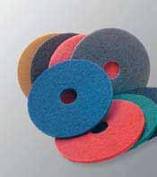 DynaCross Superpadi sestojijo iz zelo kvalitetnih vlaken, smol in abrazivov. Odlikuje jih visoka obstojnost na kemikalije, brez puščanja barv.