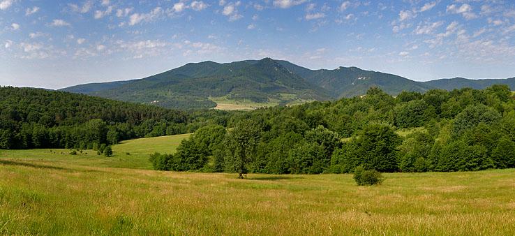 MÁJ 06.05.2017 (sobota) Priateľstvo bez hraníc Podujatie organizuje Regionálna rada KST Trenčín a KČT Zlín. Trasa: bude spresnená 14 dní pred akciou. Štart: kasárne, Hotel Fran, Javorníky 13.05.2017 (sobota) Bánovská 50-tka Diaľkový pochod 23.