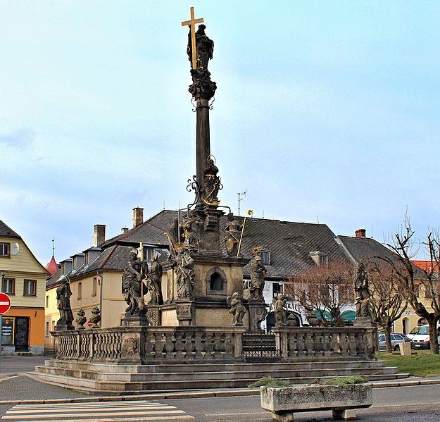 Lemberk Dnešní raně barokní zámek byl původně středověký hrad, založený v polovině 13. století Havlem z rodu Markvarticů.