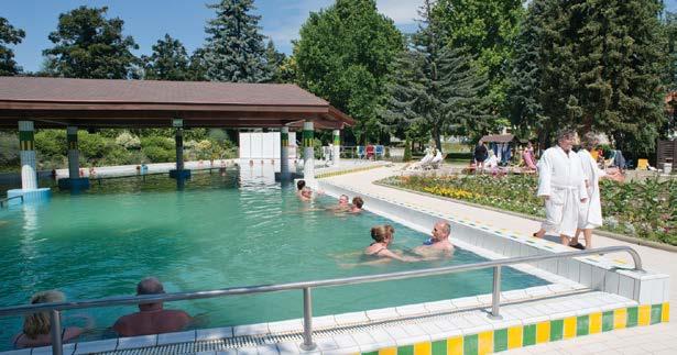Vnitřní vodní park pro děti Vícepodlažní zážitkový bazén nabízí dětem vodní děla, tobogány. Tři skluzavky se liší úrovní obtížnosti.