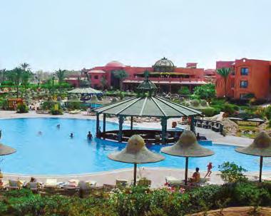 Cyrene Grand Hotel ****+ poloha: hotel se nachází cca 7 km od mezinárodního letiště Sharm El Sheikh pláž: přímo u hotelu se nachází dlouhá písečná pláž se vstupem do moře přes molo, doporučujeme obuv