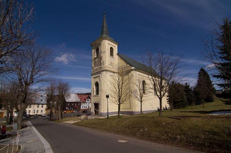 400 let starý Kostel Svaté Anny patří mezi nejkrásnější pozdně barokní stavby v Čechách.