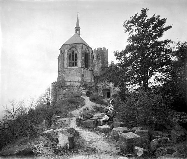 3. 7 Jednotlivá vyobrazení sídel soubory fotografií uložené v archivu NPÚ v Praze a jeho