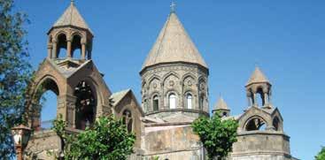 století sídlo katolika nejvyššího představitele arménské apoštolské církve. K pokladům Echmiadzinu patří klášter s katedrálou ze 4.