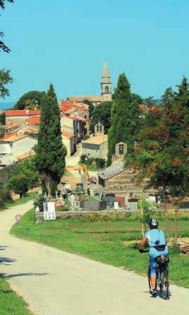 POLOOSTROV ISTRIE ZELENÁ PERLA JADRANU BEZ CELONOČNÍCH PŘEJEZDŮ HOTEL U MOŘE BAZÉNY PULA A ROVINJ CHORVATSKO Blankytně modré moře, ale i krásné výlety na kole nabízí sluncem zalitý Istrijský