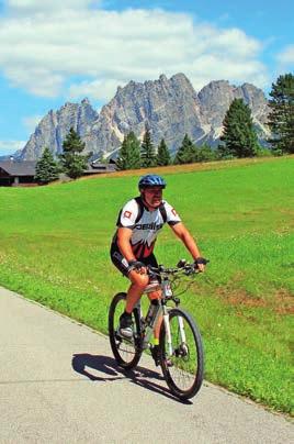 DOLOMITY PO ZRUŠENÉ ŽELEZNICI I ÚDOLÍMI BEZ CELONOČNÍCH PŘEJEZDŮ HOTEL SAUNA ITÁLIE Dolomity považované za jedny z nejkrásnějších a nejpůvabnějších hor na světě budou ohromující kulisou našich