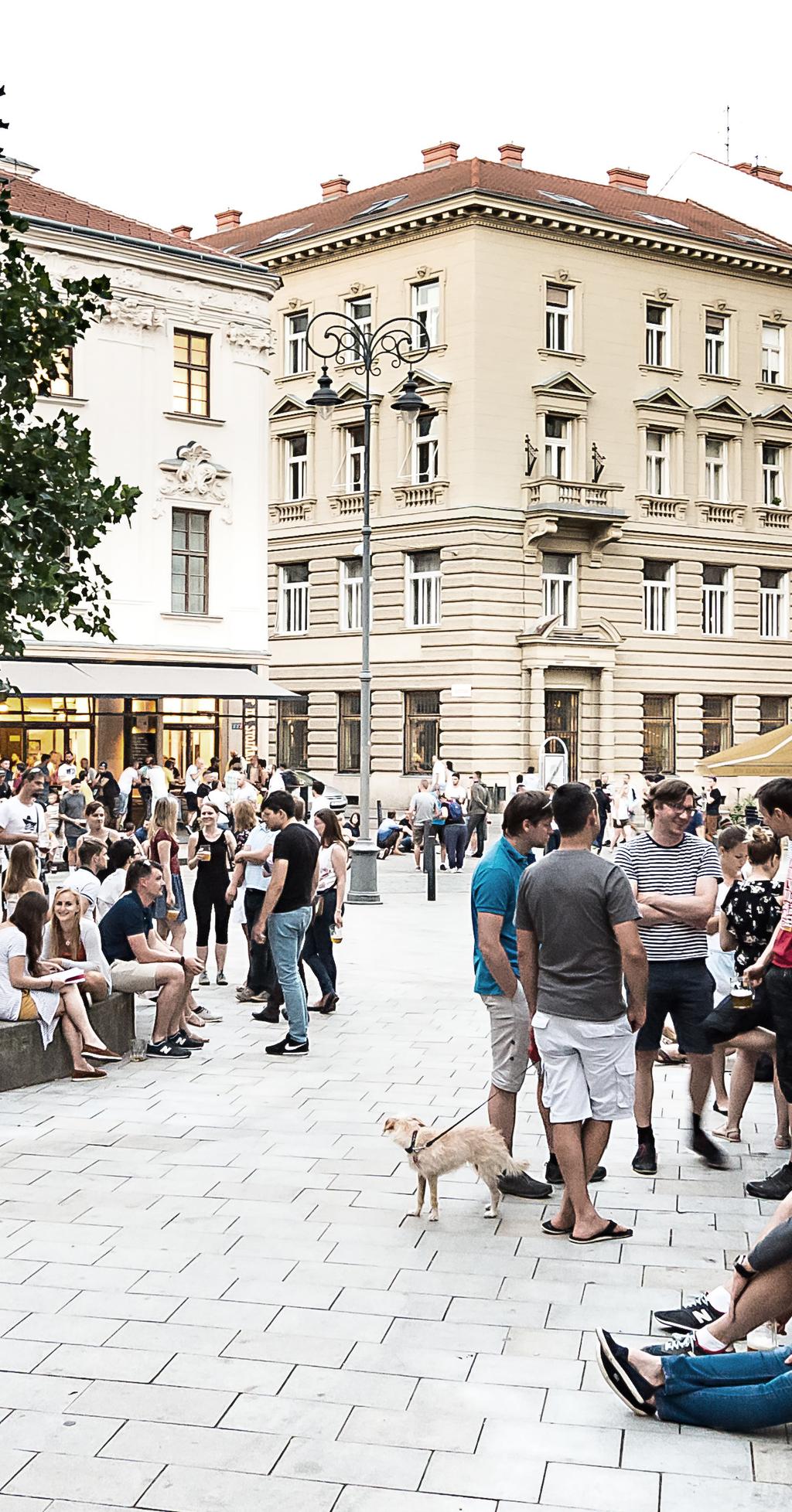 Poloha BEST WESTERN PREMIER Hotel International Brno je situován v historické části města Brna s nádherným výhledem na hrad Špilberk necelých 100 metrů od Náměstí Svobody. HRAD ŠPILBERK 500 m, 5 min.