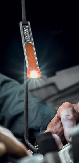 světlo se světelným tokem až 1 400 lumenů.