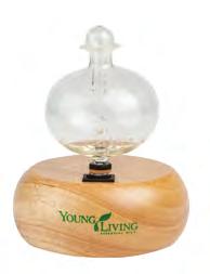 Difuzéry Difuzéry Young Living nabízí sortiment difuzérů, které účinně rozptylují prospěšné a aromatické esenciální oleje do vzduchu, aniž by se ničily jejich důležité složky.