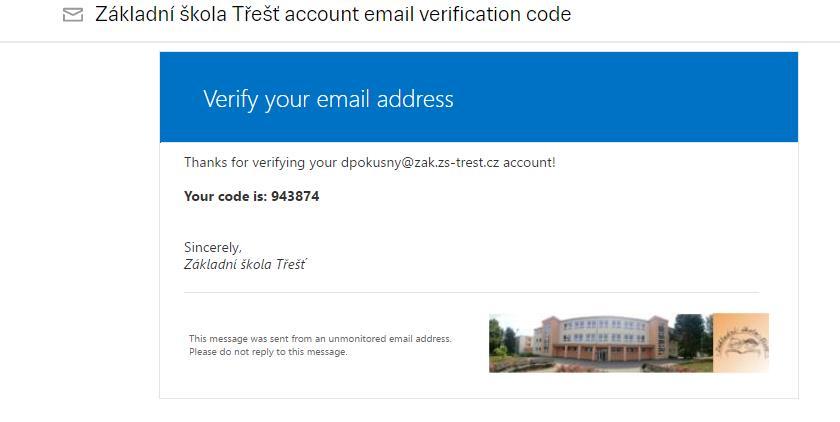 Obdržíte mail s ověřovacím kódem.