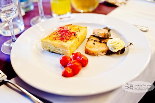 HOTEL ZÁMEK VELKÁ BYSTŘICE SVATEBNÍ OBŘAD, SVATEBNÍ HOSTINA A UBYTOVÁNÍ POD JEDNOU STŘECHOU.