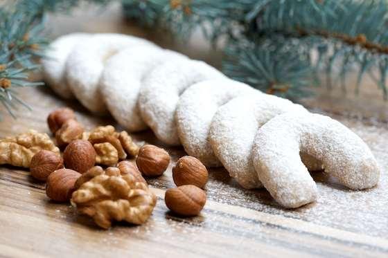 5. Vanilkové rohlíčky Jsou tradičním vánočním cukrovím. Jejich historie sahá až do dob Rakouska- Uherska.